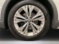 begagnad VW Passat Alltrack Passat VW Executive Edition 2,0TD