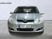Begagnad Toyota Auris 2008 Grå