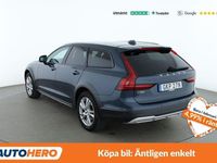 Begagnad Volvo V90 CC Momentum 200 HK (147 kW) 2021 Blå Kombi