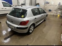 begagnad Peugeot 307 5-dörrar 1.6 XR Euro 3