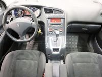 begagnad Peugeot 5008 1.6 HDi FAP Panorama Farthållare PDC 2013, SUV