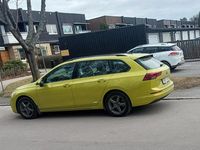 Begagnad VW Golf VIII 131 HK (96 kW) 2021 Gul Kombi