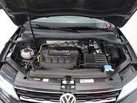 begagnad VW Tiguan 2.0 TSI 4Motion Premium 190hk VÄRMARE DRAG