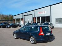 begagnad Volvo V70 D4 Momentum 163 hk D-Värmare Navi Drag