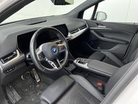 begagnad BMW 225 Active Tourer e xDrive M Sport Navi Keyless Adaptiv-Led Drag