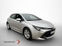 Begagnad Toyota Corolla Hybrid Active 122 HK (89 kW) 2021 Silver Halvkombi