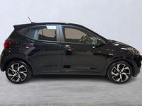 Begagnad Hyundai i10 101 HK (74 kW) 2023 Svart Halvkombi