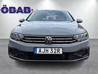 Begagnad VW Passat GTE 218 HK (160 kW) 2022 Grå Kombi