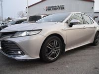 Begagnad Toyota Camry Hybrid Executive 218 HK (160 kW) 2020 Ljusbrun Sedan