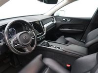 begagnad Volvo XC60 B4 AWD Diesel Momentum Advanced SE Drag Nav Harma