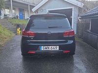 Begagnad VW Golf VI R 270 HK (198 kW) 2010 Halvkombi