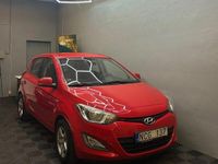 Begagnad Hyundai i20 Premium 84 HK (61 kW) 2012 Röd Halvkombi