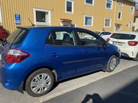 begagnad Toyota Auris 1,6 5D automat