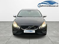 Begagnad Volvo V60 R-Design 180 HK (132 kW) 2011 Svart Kombi