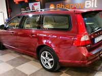 begagnad Volvo V70 D5 Momentum Manuell 6vxl Lågmilare Pärla