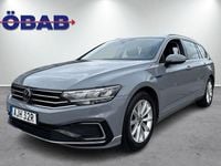 Begagnad VW Passat GTE 218 HK (160 kW) 2022 Grå Kombi