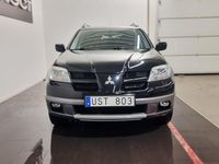 Begagnad Mitsubishi Outlander 160 HK (117 kW) 2003 Svart SUV