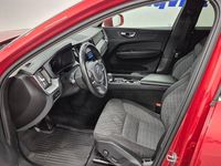 Begagnad Volvo XC60 Core 253 HK (186 kW) 2023 Fusion red metallic SUV
