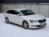 Begagnad Skoda Superb LAURIN & KLEMENT 190 HK (139 kW) 2017 Vit Kombi
