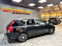 Begagnad Kia Ceed Sportswagon 128 HK (94 kW) 2011 Svart Kombi