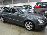 Begagnad Mercedes E280 Avantgarde 190 HK (139 kW) 2006 Grå Sedan
