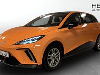 Begagnad MG MG4 EV Luxury 150 kW (204 HK) 2022 Orange Halvkombi
