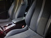 Begagnad Peugeot e-2008 Allure 100 kW (136 HK) 2021 Blå metallic SUV