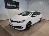 Begagnad Toyota Auris Touring Sports Comfort 136 HK (100 kW) 2018 Vit Kombi