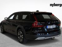 begagnad Volvo V90 CC B4 AWD Diesel Adv SE 2021, Kombi