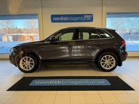 Begagnad Audi Q5 Design 170 HK (125 kW) 2011 Grå metallic SUV