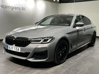 Begagnad BMW 545e M Sport 394 HK (289 kW) 2022 Grå/silver Sedan