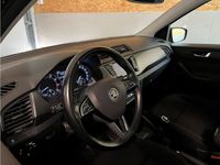 begagnad Skoda Fabia 1.2 TSI Euro 6 / 2 BRUKARE / PDC (bak)