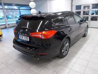 begagnad Ford Focus ST-Line Kombi 125hk Aut 8vxl Eu6 Moms-Leasebar