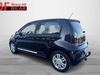 Begagnad VW up! high up! 75 HK (55 kW) 2016 Svart Halvkombi
