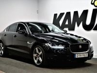 Begagnad Jaguar XE Prestige 180 HK (132 kW) 2017 Svart Sedan