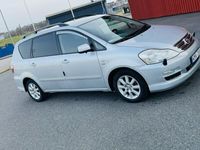 begagnad Toyota Avensis Verso 2.0 VVT-i