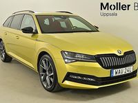 Begagnad Skoda Superb 2024 Gul Kombi