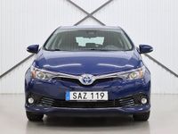 begagnad Toyota Auris Hybrid e-CVT B-kamera Keyless V-hjul Eu6 136hk