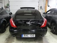 Begagnad Jaguar XJ 275 HK (202 kW) 2014 Svart Sedan