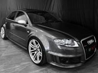 Begagnad Audi RS4 420 HK (308 kW) 2005 Grå Sedan