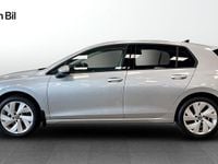 Begagnad VW Golf VIII Edition 150 HK (110 kW) 2024 Silver Halvkombi