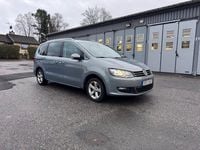 Begagnad VW Sharan 140 HK (102 kW) 2014 Grå Minibuss
