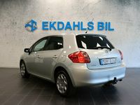 Begagnad Toyota Auris 127 HK (93 kW) 2008 Silver Halvkombi