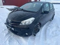 Begagnad Toyota Yaris 90 HK (66 kW) 2012 Halvkombi