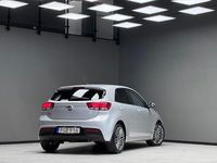 Begagnad Kia Rio 84 HK (61 kW) 2017 Grå Halvkombi