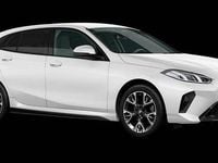 Begagnad BMW 120 170 HK (125 kW) 2000 Alpine white Halvkombi