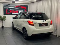 begagnad Toyota Yaris Hybrid e-CVT Euro 6