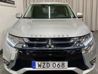 Begagnad Mitsubishi Outlander P-HEV Comfort Edition 121 HK (88 kW) 2017 Silver SUV