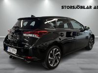 begagnad Toyota Auris 1.6 D-4D Comfort Euro 6 Drag M-Värm B-Kamera 2016, Halvkombi