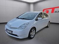 Begagnad Toyota Prius 112 HK (82 kW) 2005 Vit Halvkombi